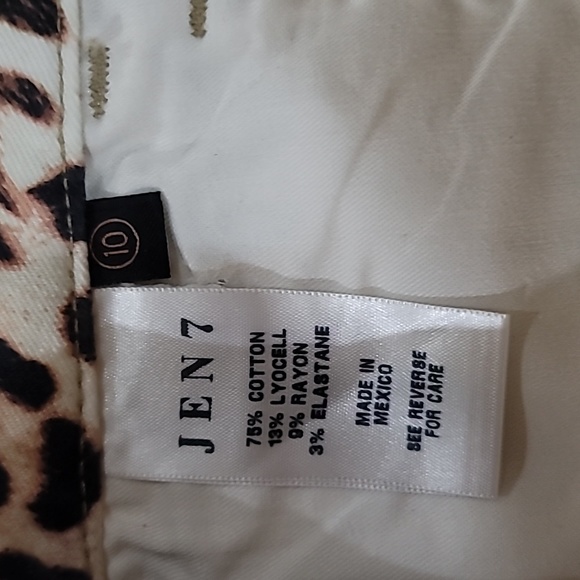 EUC- Jen 7 leopard jeans - Picture 4 of 5